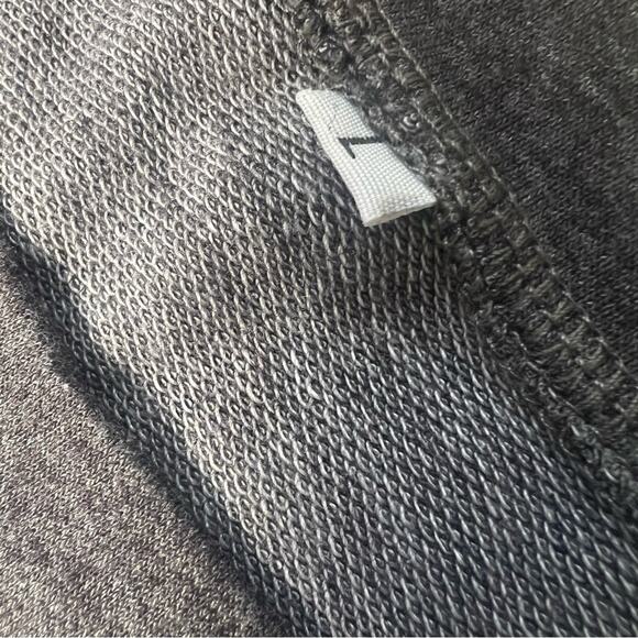 Taylor Swift Lavender Haze Graphic Lightweight Sweatshirt Large - Picture 5 of 5